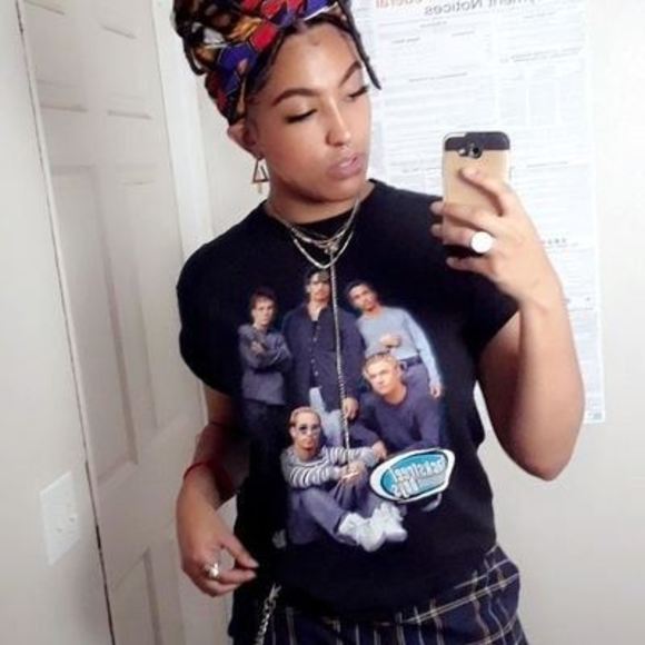 Meet your Posher, Stephanie - Picture 1 of 1